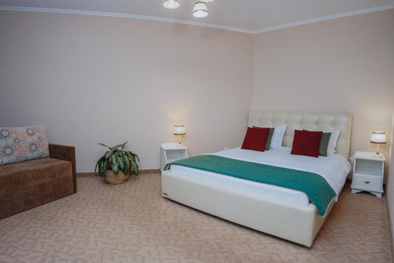 Hotel&Restaurant Premium Club Yaremche Ngoại thất bức ảnh